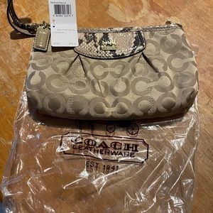NWT COACH WRISTLET PURSE PYTHON STRAP